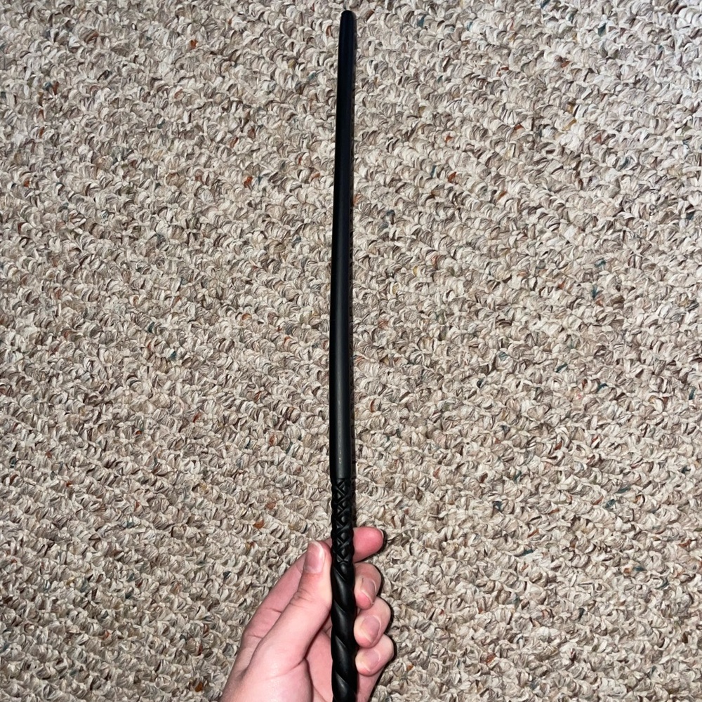 Ginny Weasley character wand (Harry Potter Universal Wizarding World)